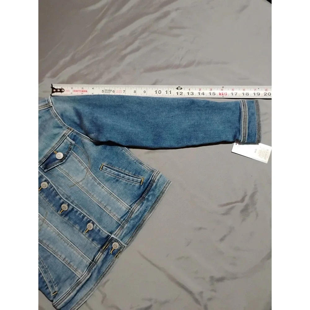 Girl's Jean Jacket Cat &Jack Size Medium Wash : Snap Closure, Denim Style